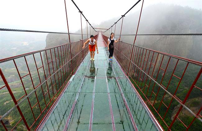 Ponte di Vetro - Hunan Cina - Ponte dei Coraggiosi