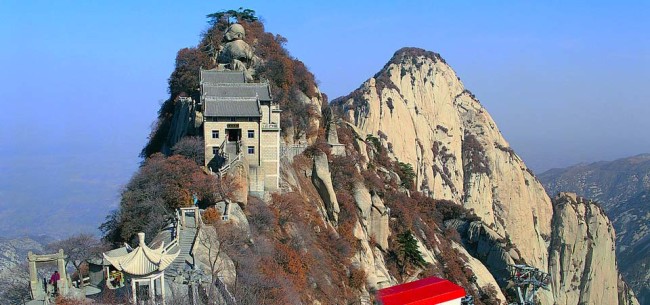 Hua Shan - Sentieri più Pericoloso del Mondo - Monastero