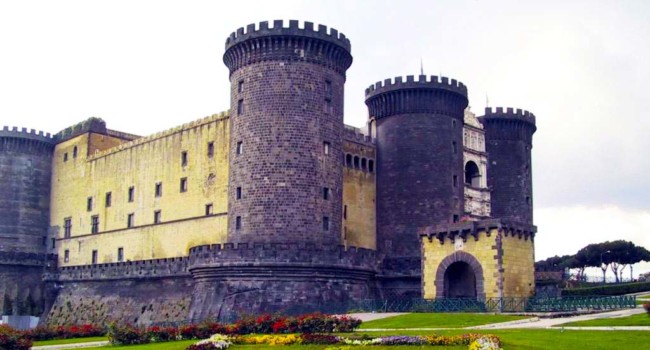 Cose da Visitare Gratis a Napoli - Castel Nuovo - Maschio Angioino